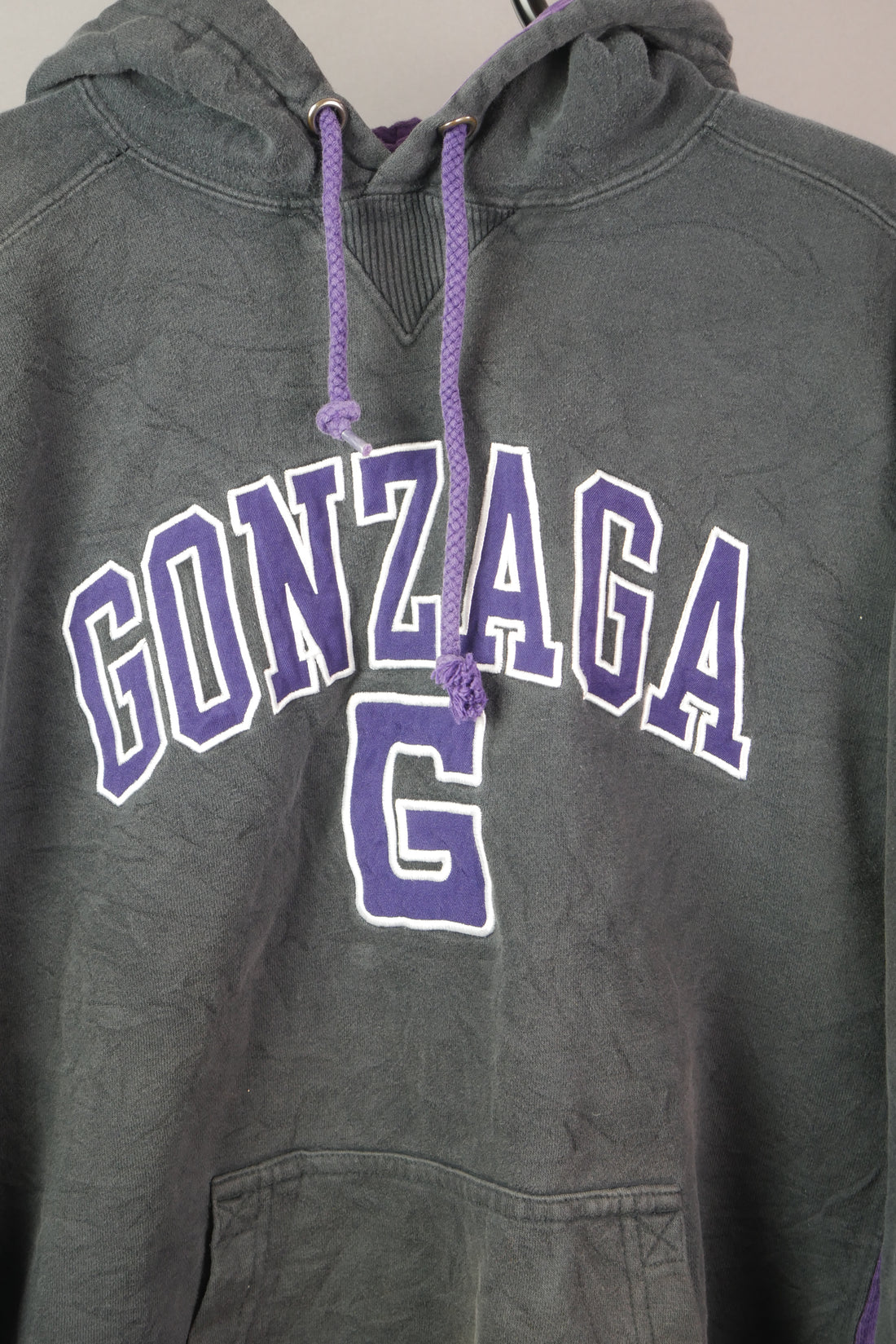 The Champion Gonzaga Sweatshirt (L)