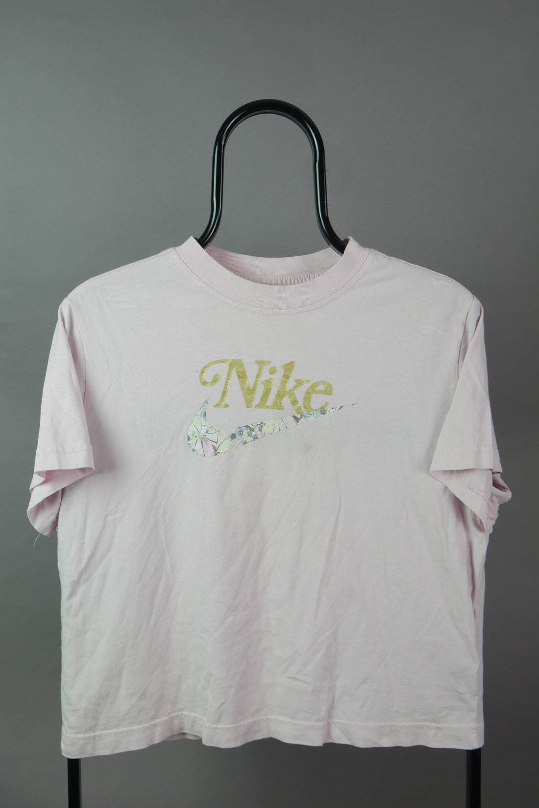 The Nike Cropped T-Shirt (Women's L)