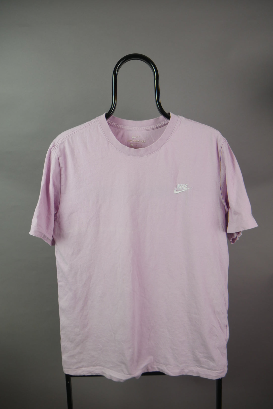 The Nike Embroidered Logo T-Shirt (L)