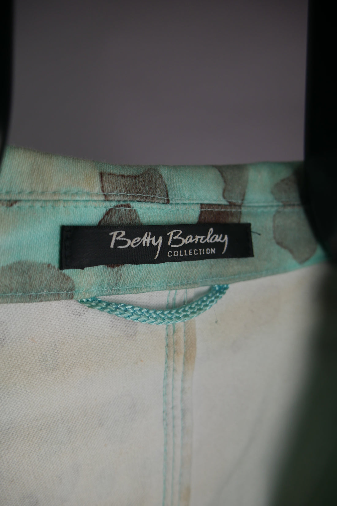The Classic Vintage Betty Barclay Jacket (Women's UK14)
