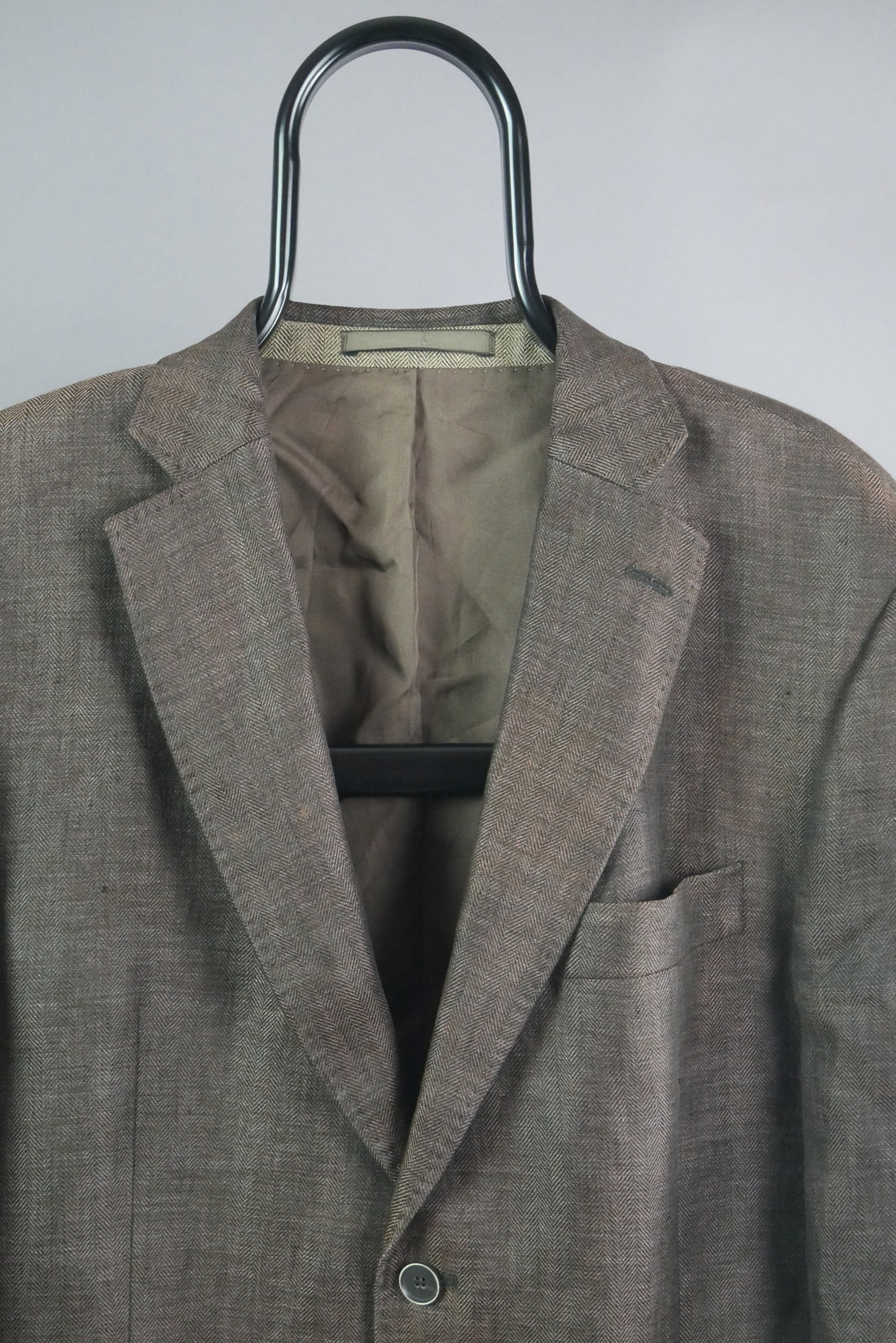 The Classic Vintage Herringbone Suit Jacket (40S)